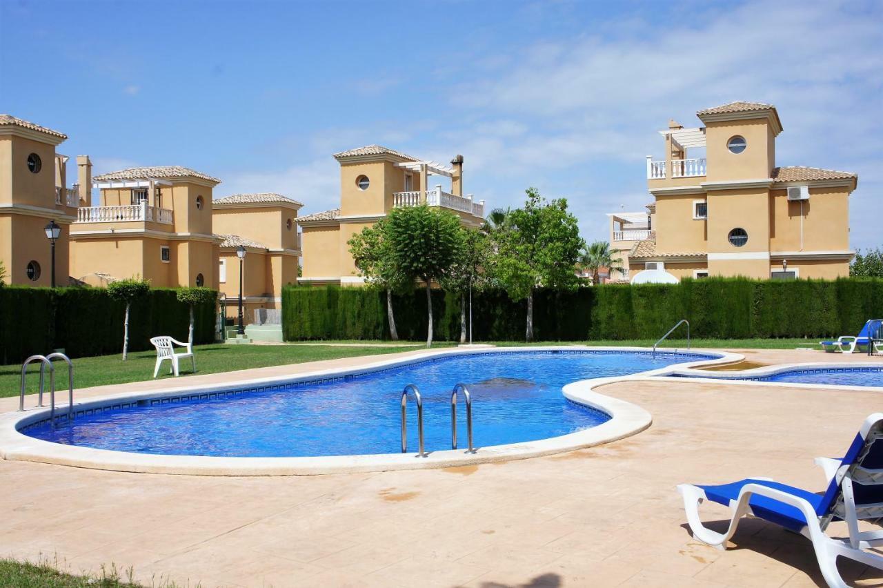 Villa Las Tres Perlas Algorfa Exterior foto