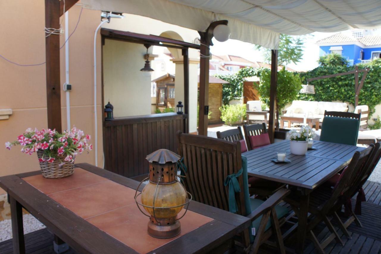 Villa Las Tres Perlas Algorfa Exterior foto