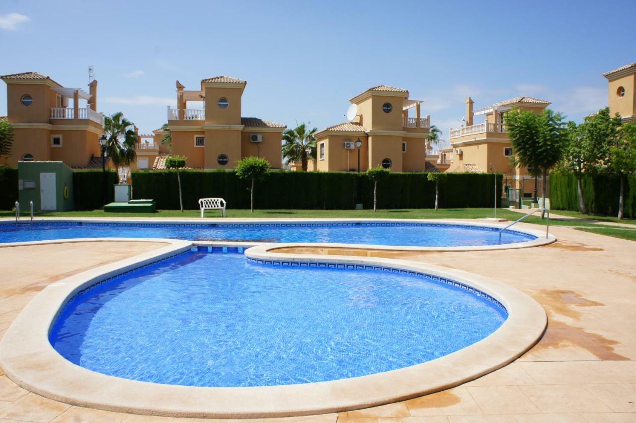 Villa Las Tres Perlas Algorfa Exterior foto